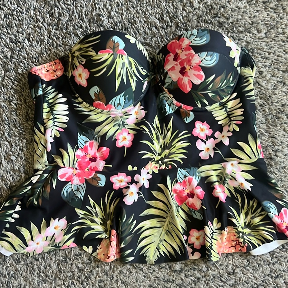 Cupshe Floral Swimsuit Top